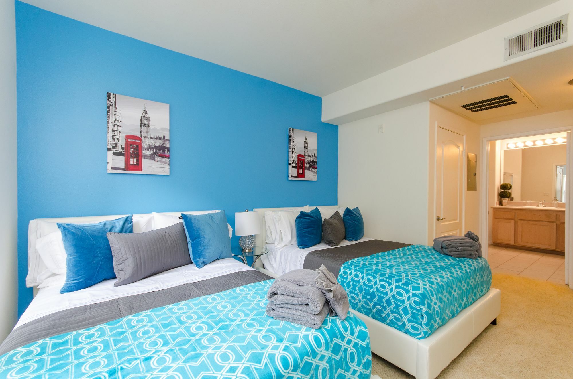Popular Downtown La Bellagio Resort Suite Los Angeles Exterior photo